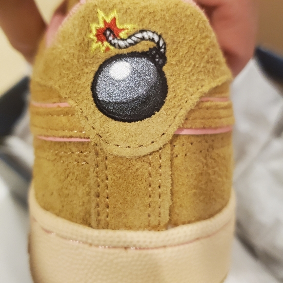 Reebok Tom and Jerry Club C Revenge Shoes - Picture 12 of 13